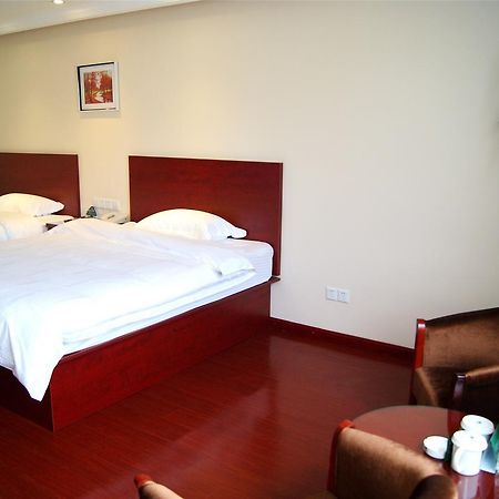 Greentree Inn Xi'An Railway Station Airport Bus Wulukou Subway Station Business Hotel Экстерьер фото